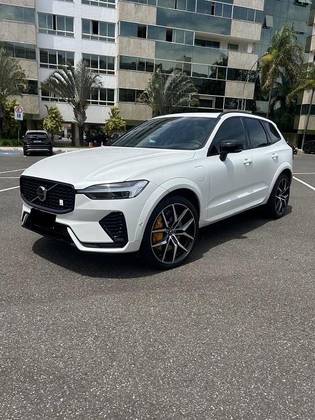 VOLVO XC60 2024