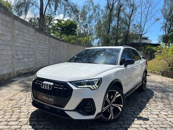 AUDI Q3 2024