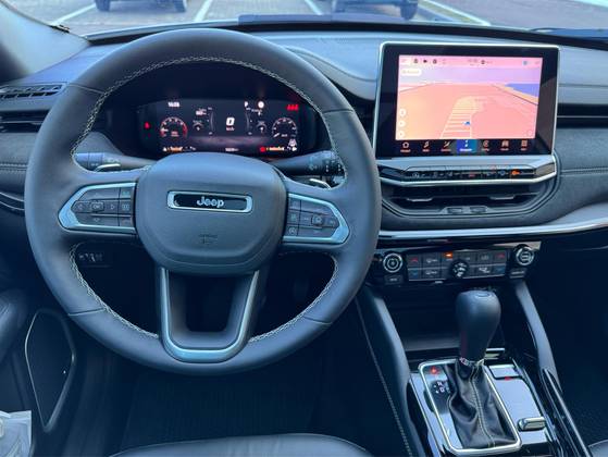 JEEP COMMANDER 2025