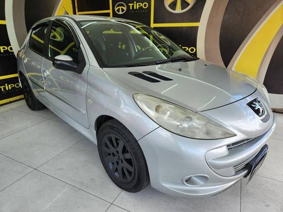 PEUGEOT 207 2012