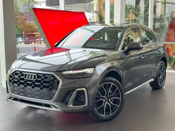 AUDI Q5 2025