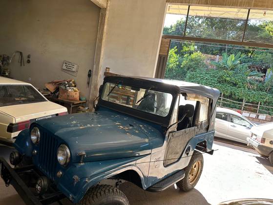 FORD JEEP 1975