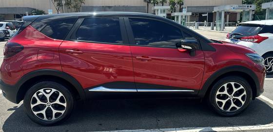 RENAULT CAPTUR 2021