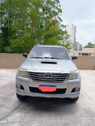 TOYOTA HILUX 2015