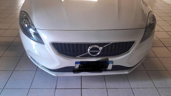 VOLVO V40 2017