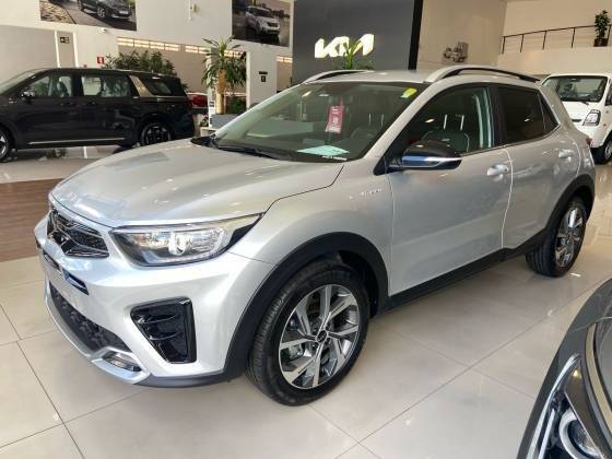 KIA STONIC 2025