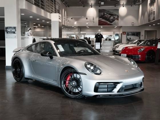 PORSCHE 911 2024