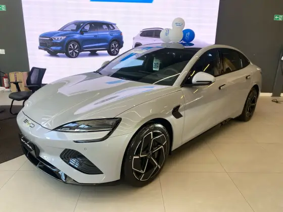 BYD SEAL 2025