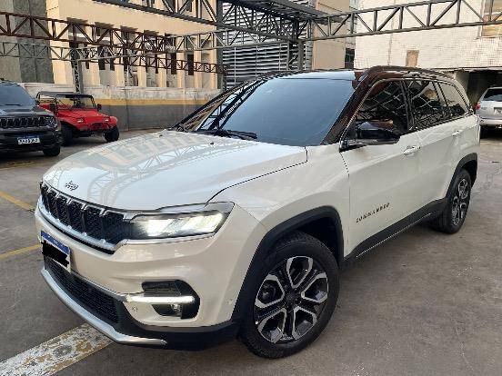 JEEP COMMANDER 2023