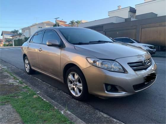 TOYOTA COROLLA 2011