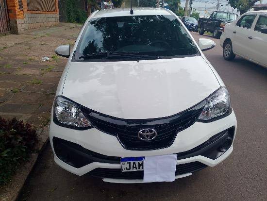 TOYOTA ETIOS 2021