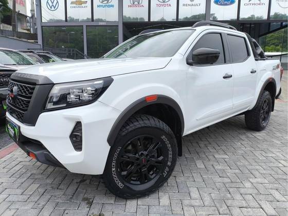 NISSAN FRONTIER 2023