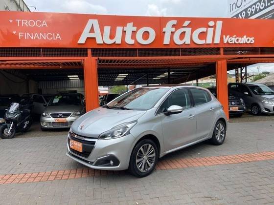 PEUGEOT 208 2017