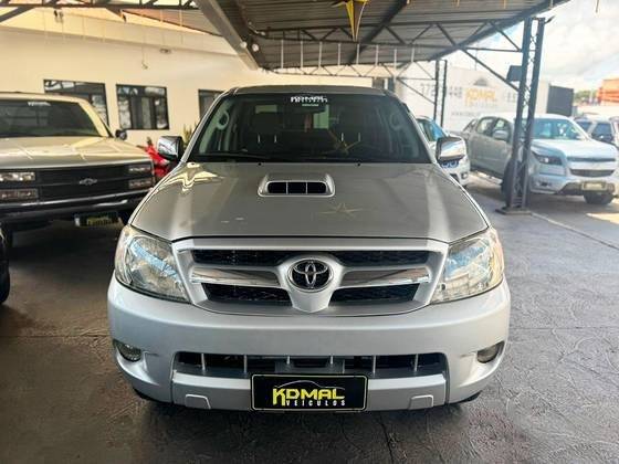 TOYOTA HILUX 2006