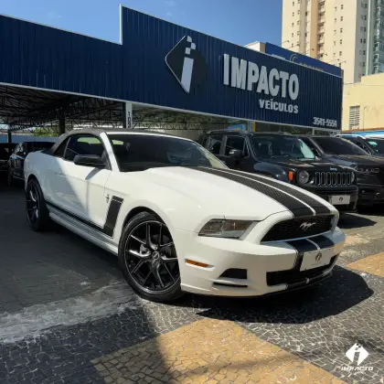 FORD MUSTANG 2013