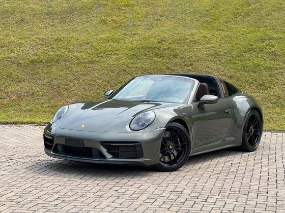 PORSCHE 911 2023