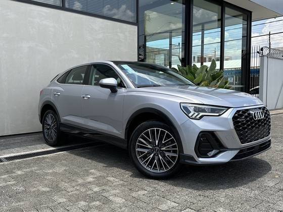 AUDI Q3 2024