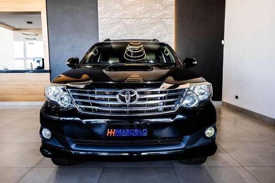 TOYOTA HILUX 2013