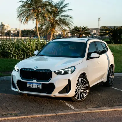 BMW iX1 2024