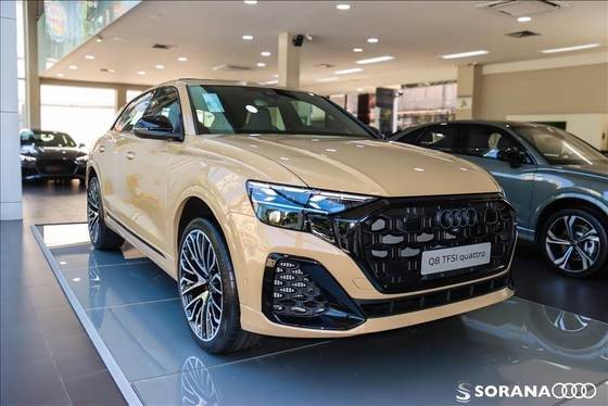 AUDI Q8 2025