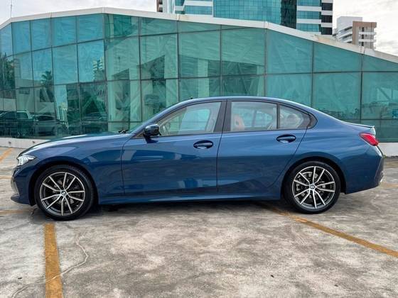 BMW 320i 2023