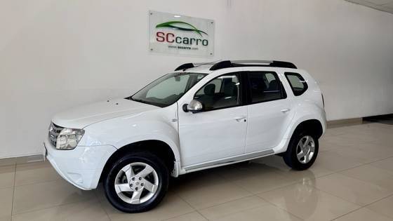 RENAULT DUSTER 2015
