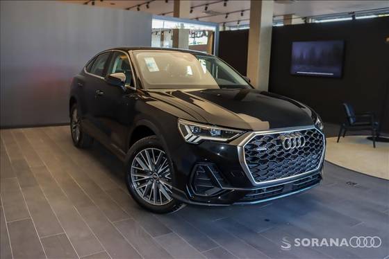 AUDI Q3 2024