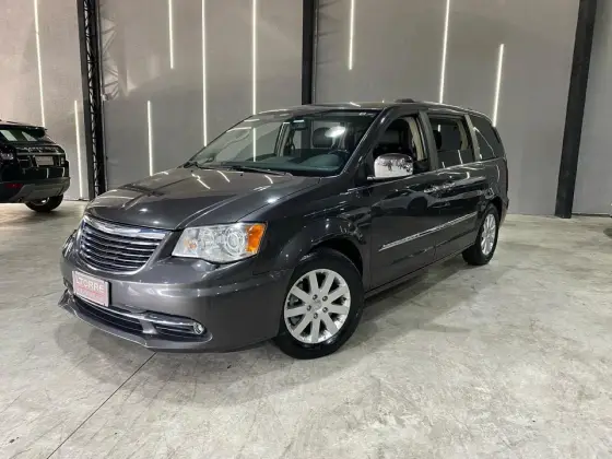 CHRYSLER TOWN & COUNTRY 2015