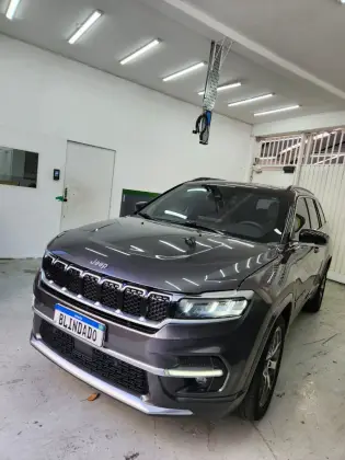 JEEP COMMANDER 2025
