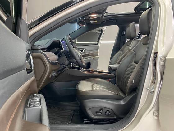 JEEP COMMANDER 2022