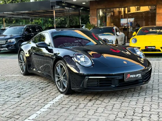 PORSCHE 911 2024