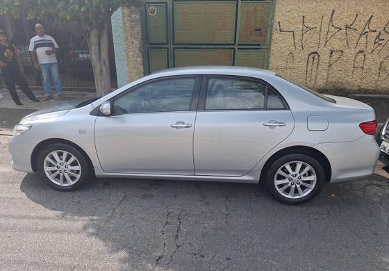 TOYOTA COROLLA 2011