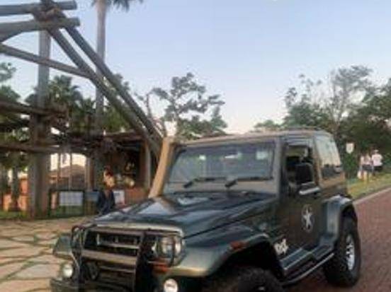 TROLLER T4 2001