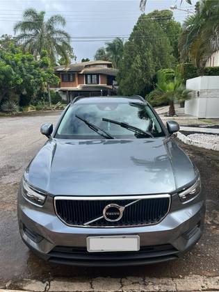 VOLVO XC40 2019