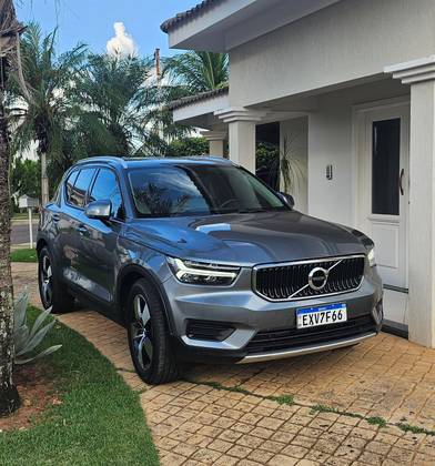 VOLVO XC40 2019