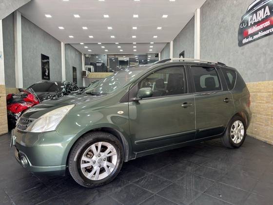 NISSAN LIVINA 2013