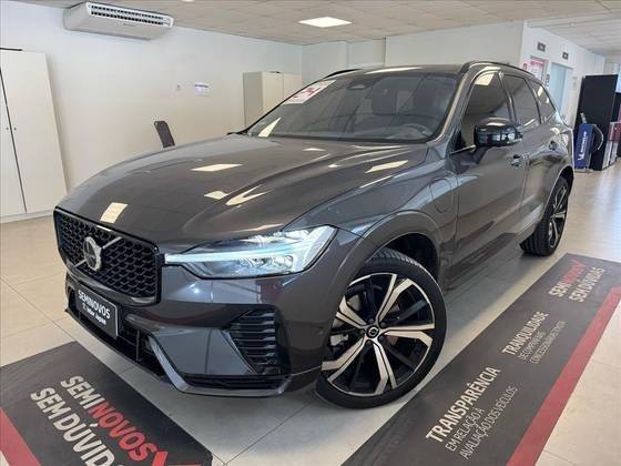 VOLVO XC60 2024