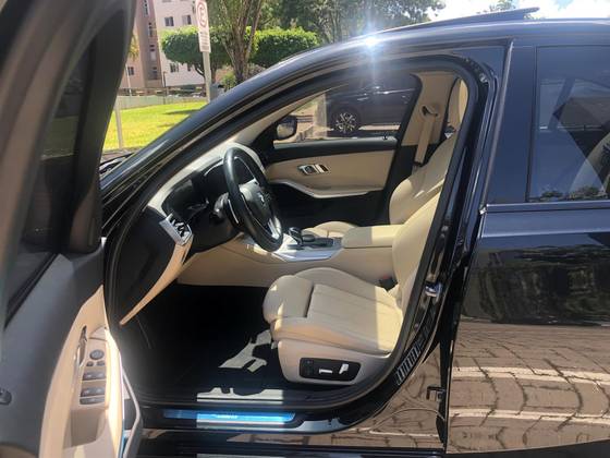 BMW 320i 2020