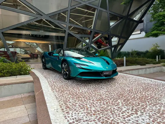 FERRARI SF90 2022