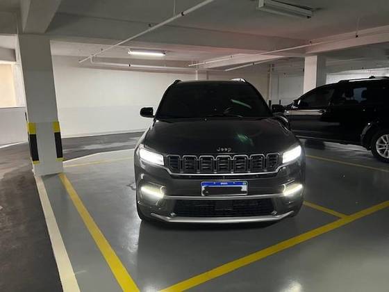 JEEP COMMANDER 2025
