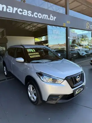 NISSAN KICKS 2021