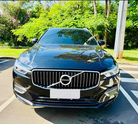 VOLVO XC60 2018