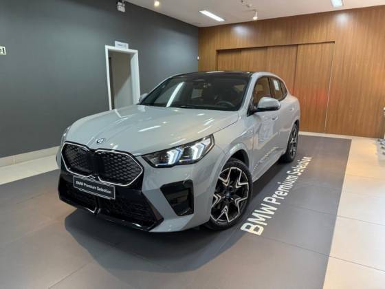 BMW iX2 2025