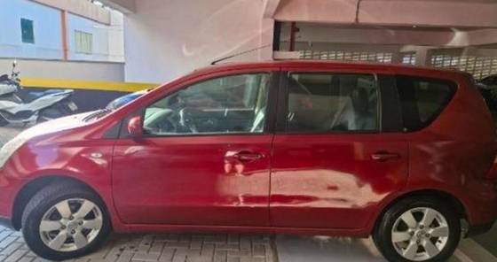 NISSAN LIVINA 2010