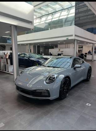 PORSCHE 911 2024