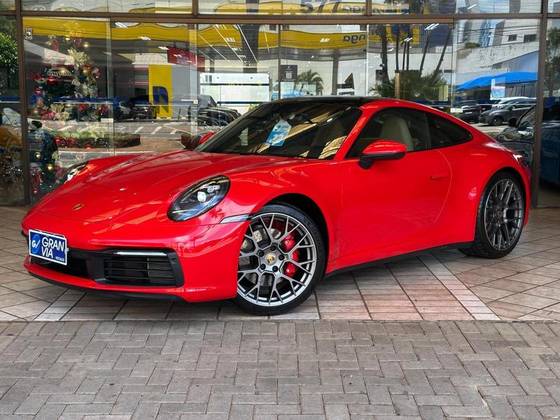 PORSCHE 911 2022