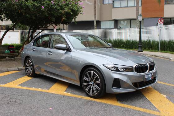 BMW 320i 2023