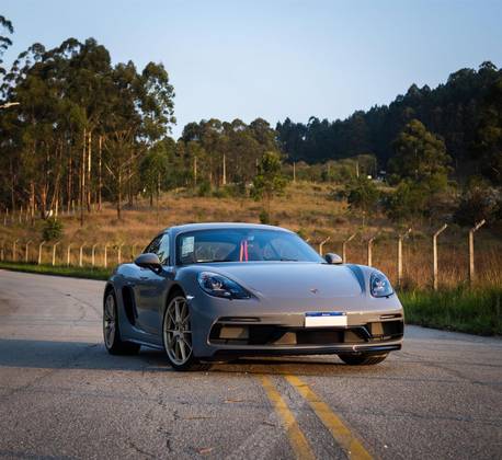 PORSCHE 718 2024