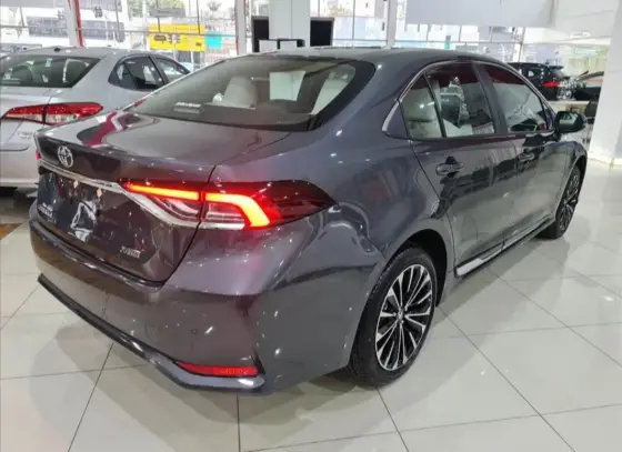 TOYOTA COROLLA 2025
