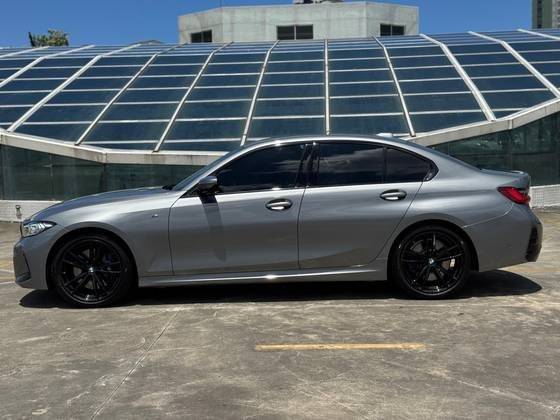 BMW 320i 2023